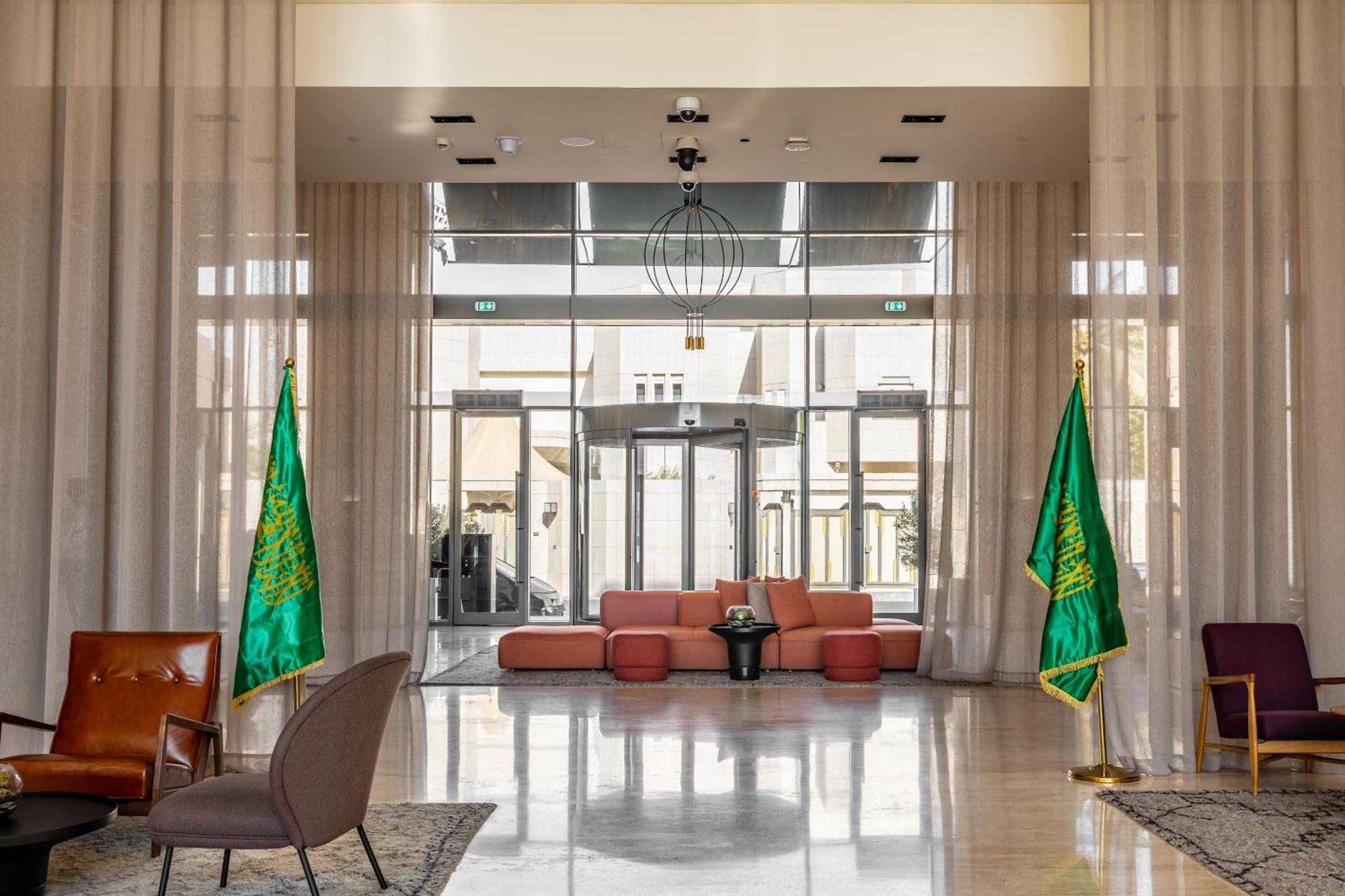 Shirvan Hotel City Yard Jeddah Jidá Exterior foto The lobby of the hotel